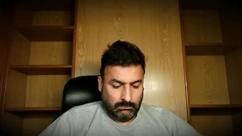 Hairy Arabian online show from 14, 11, 2025