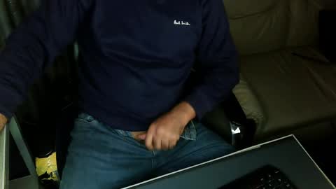 Hairy Arabian online show from 5, 4, 2026