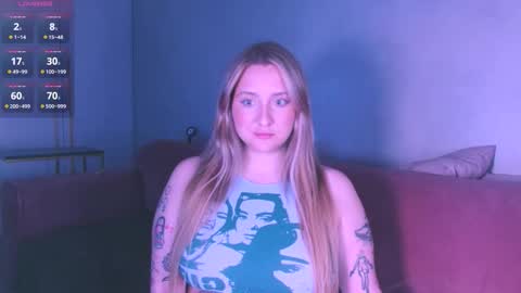 Snapshot of burn_lissa chatting on 1, 11, 2025 Lissa online show from 1, 11, 2025