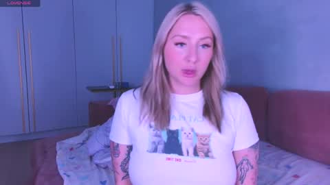 Snapshot of burn_lissa chatting on 7, 5, 2026 Lissa online show from 7, 5, 2026