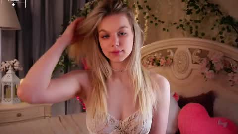 Jessica online show from 11, 11, 2025