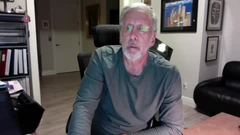 Snapshot of bustinout99 chatting on 21, 12, 2024 afternoon wood online show from 21, 12, 2024