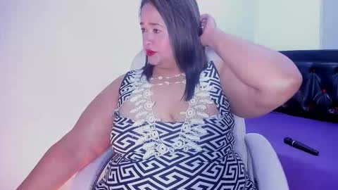 Snapshot of busty_juicyy chatting on 23, 2, 2026 busty juicyy online show from 23, 2, 2026