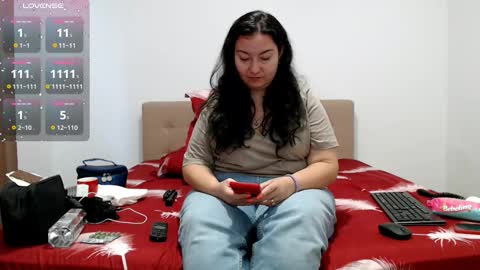 Snapshot of bustyemma chatting on 16, 9, 2025 Emma online show from 16, 9, 2025