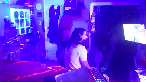 Snapshot of busybee83 chatting on 28, 1, 2025 busybee83 online show from 28, 1, 2025