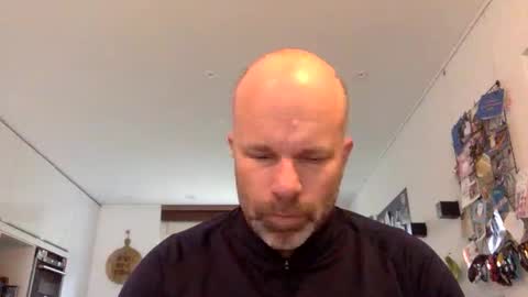 Snapshot of buurman1982isback chatting on 28, 10, 2025 buurman1982isback online show from 28, 10, 2025