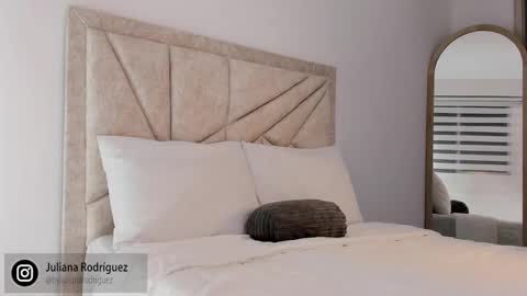    online show from 25, 9, 2025