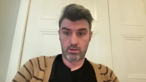 Snapshot of c_life128 chatting on 8, 1, 2025 c_life128 online show from 8, 1, 2025