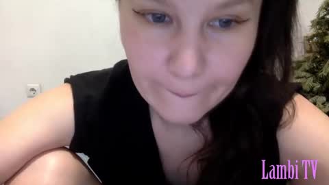 Snapshot of caffeinated_lamb chatting on 28, 12, 2024 Lamb online show from 28, 12, 2024