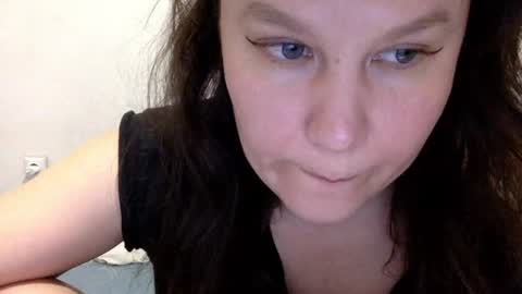 Snapshot of caffeinated_lamb chatting on 5, 10, 2025 Lamb online show from 5, 10, 2025