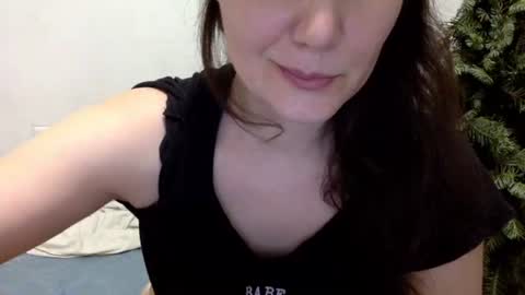 Snapshot of caffeinated_lamb chatting on 18, 12, 2025 Lamb online show from 18, 12, 2025