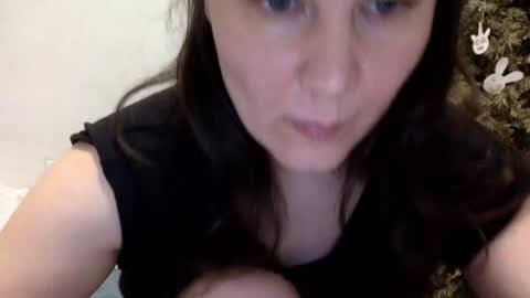 Snapshot of caffeinated_lamb chatting on 19, 4, 2026 Lamb online show from 19, 4, 2026