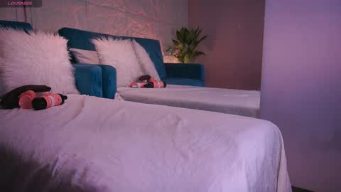 Snapshot of cailynbrowm chatting on 3, 3, 2026 CailynBrown online show from 3, 3, 2026