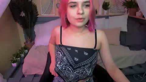 Snapshot of caitlin_crazy chatting on 12, 2, 2026 Gina online show from 12, 2, 2026