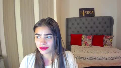 caitlingomez0 online show from 19, 2, 2026