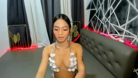 C A I T L Y N online show from 9, 2, 2026