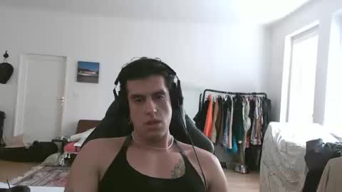 calientecalientee online show from 27, 9, 2025