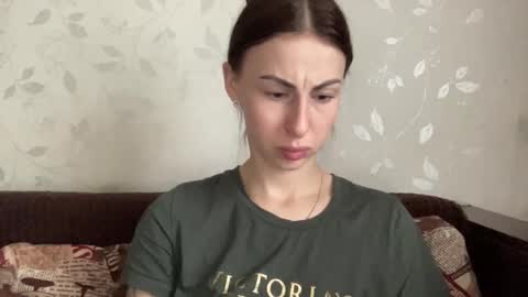 Anna online show from 4, 3, 2025