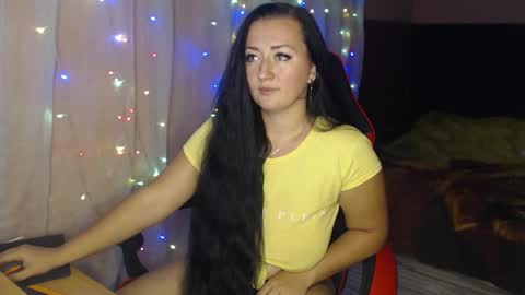 Snapshot of call_me_shaya chatting on 13, 10, 2025 Shaya online show from 13, 10, 2025