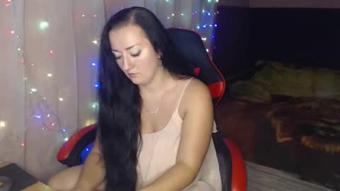 Snapshot of call_me_shaya chatting on 28, 10, 2025 Shaya online show from 28, 10, 2025