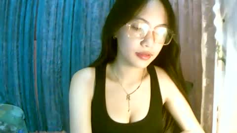 Snapshot of calla_freya chatting on 3, 10, 2025 Freya online show from 3, 10, 2025