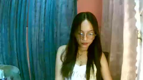 Snapshot of calla_freya chatting on 8, 10, 2025 Freya online show from 8, 10, 2025