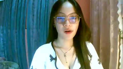 Snapshot of calla_freya chatting on 19, 10, 2025 Freya online show from 19, 10, 2025