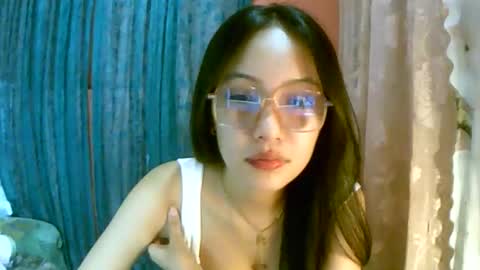 Snapshot of calla_freya chatting on 27, 10, 2025 Freya online show from 27, 10, 2025