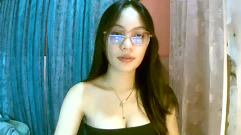 Snapshot of calla_freya chatting on 28, 10, 2025 Freya online show from 28, 10, 2025