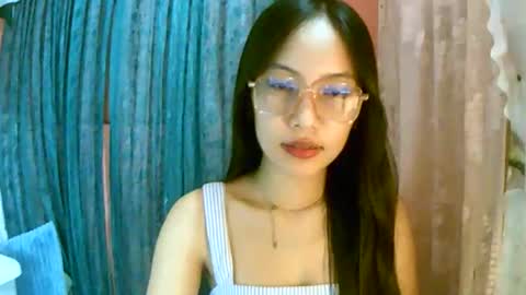 Snapshot of calla_freya chatting on 18, 11, 2025 Freya online show from 18, 11, 2025