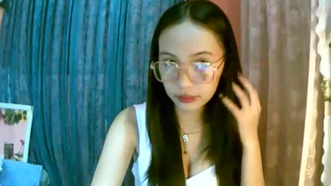 Snapshot of calla_freya chatting on 22, 11, 2025 Freya online show from 22, 11, 2025