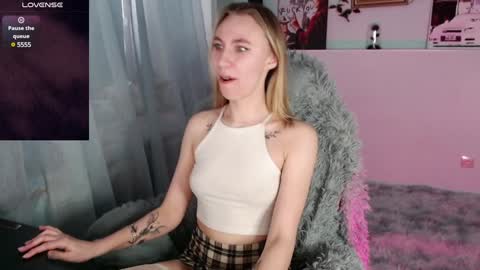 Snapshot of callerbowltim chatting on 12, 12, 2024 alextim online show from 12, 12, 2024