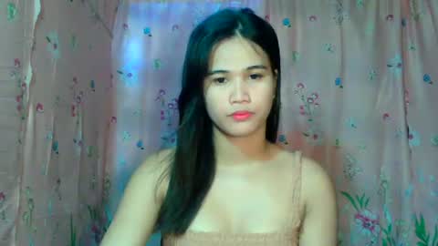 Snapshot of callme_bhea19 chatting on 31, 7, 2026 callme_bhea19 online show from 31, 7, 2026