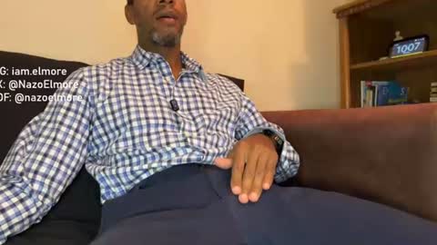 My name is Robert  Dont be shysay hi I love to chat. For requests or dirty talk please use tips  online show from 16, 7, 2026