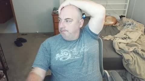 Snapshot of calvin420420 chatting on 12, 5, 2026 longjohn74 online show from 12, 5, 2026