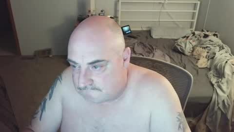 Snapshot of calvin420420 chatting on 17, 5, 2026 longjohn74 online show from 17, 5, 2026