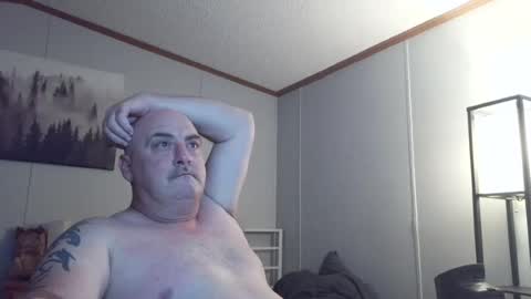 Snapshot of calvin420420 chatting on 17, 7, 2026 longjohn74 online show from 17, 7, 2026