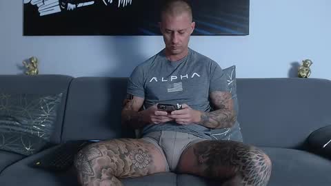 Calvin  online show from 30, 1, 2025