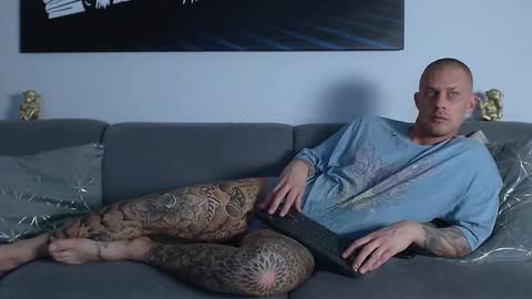 Calvin  online show from 26, 2, 2025