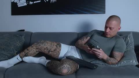 Calvin  online show from 4, 3, 2025