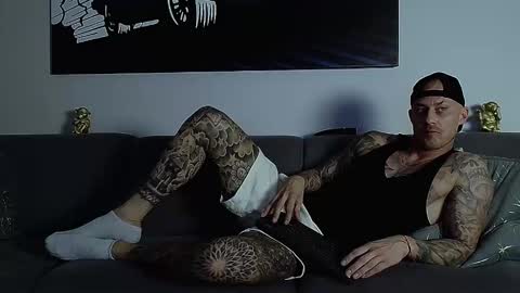 Calvin  online show from 4, 10, 2025