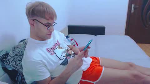 Snapshot of calvinjohnlad chatting on 9, 1, 2025 Calvinjohnlad online show from 9, 1, 2025