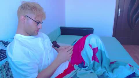 Snapshot of calvinjohnlad chatting on 20, 1, 2025 Calvinjohnlad online show from 20, 1, 2025