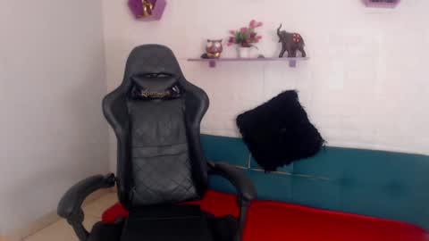 Snapshot of cam_xman chatting on 21, 11, 2025 cam_xman online show from 21, 11, 2025