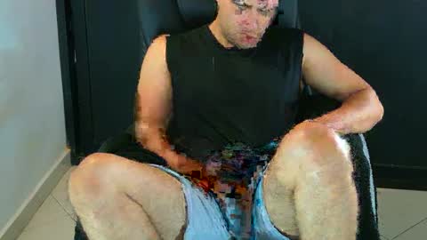 Snapshot of camara110 chatting on 4, 2, 2025 camara110 online show from 4, 2, 2025