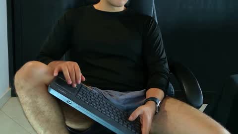 Snapshot of camara110 chatting on 5, 2, 2025 camara110 online show from 5, 2, 2025