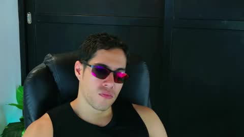 Snapshot of camara110 chatting on 19, 2, 2025 camara110 online show from 19, 2, 2025