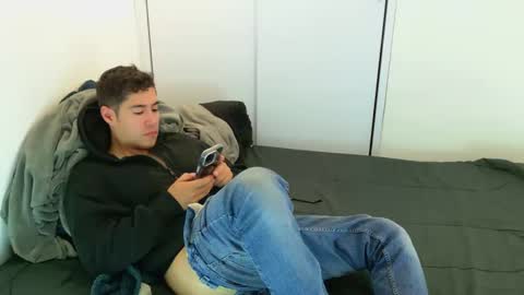 Snapshot of camara110 chatting on 25, 10, 2025 camara110 online show from 25, 10, 2025