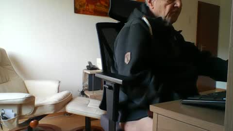 Snapshot of camcologne chatting on 21, 1, 2025 camcologne online show from 21, 1, 2025