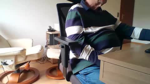 Snapshot of camcologne chatting on 7, 10, 2025 camcologne online show from 7, 10, 2025